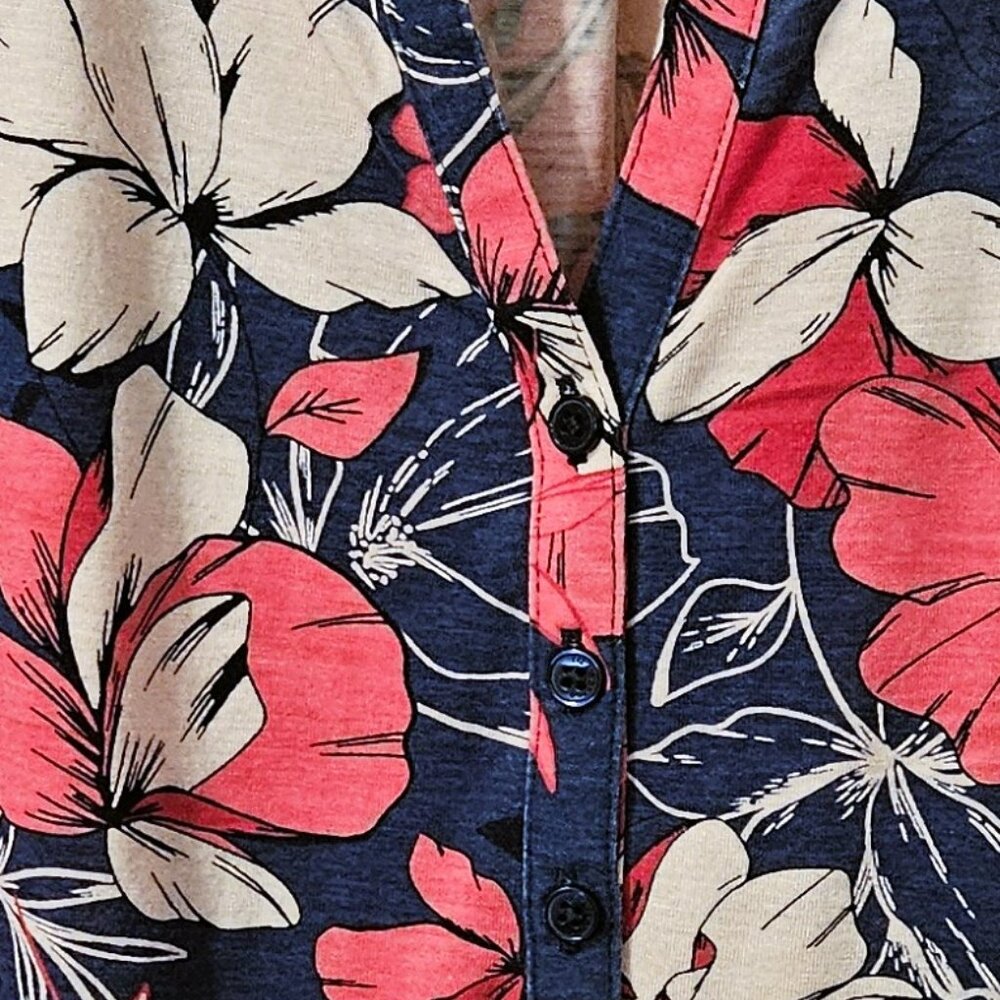 EUC Liz Claiborne Split Crew Neck Sleeveless Tank Top Sig Navy Floral Size 2X - Picture 4 of 8